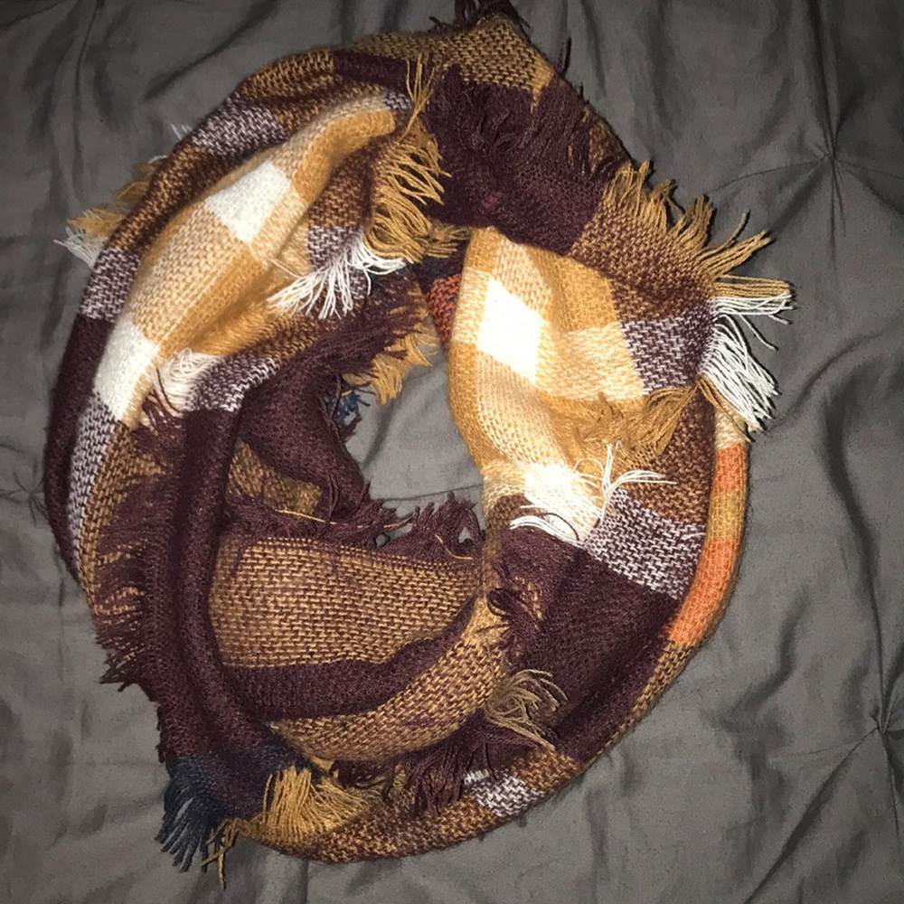 Plaid scarf